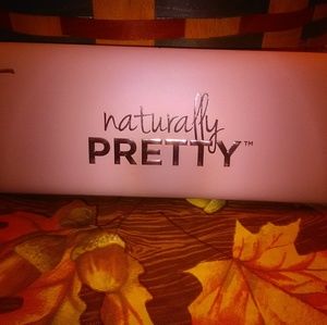 IT Cosmetics Naturally Pretty Palette!